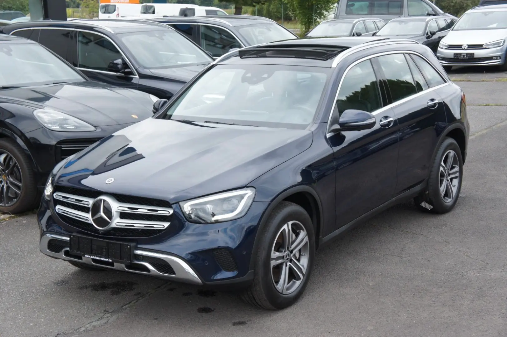 MERCEDES BENZ GLC 300d 4M Exclusive*ACC*AIR*PANO*BUR