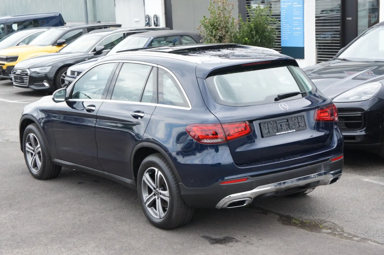 MERCEDES BENZ GLC 300d 4M Exclusive*ACC*AIR*PANO*BUR