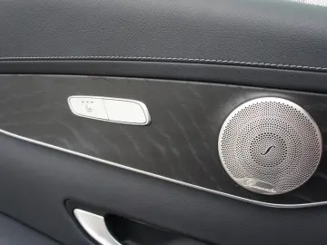 MERCEDES BENZ GLC 300d 4M Exclusive*ACC*AIR*PANO*BUR