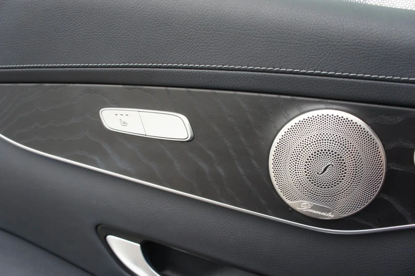 MERCEDES BENZ GLC 300d 4M Exclusive*ACC*AIR*PANO*BUR
