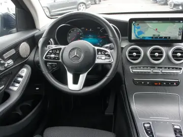 MERCEDES BENZ GLC 300d 4M Exclusive*ACC*AIR*PANO*BUR