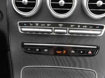 MERCEDES BENZ GLC 300d 4M Exclusive*ACC*AIR*PANO*BUR