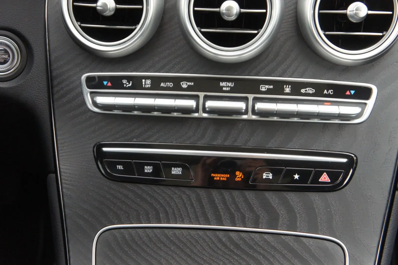MERCEDES BENZ GLC 300d 4M Exclusive*ACC*AIR*PANO*BUR