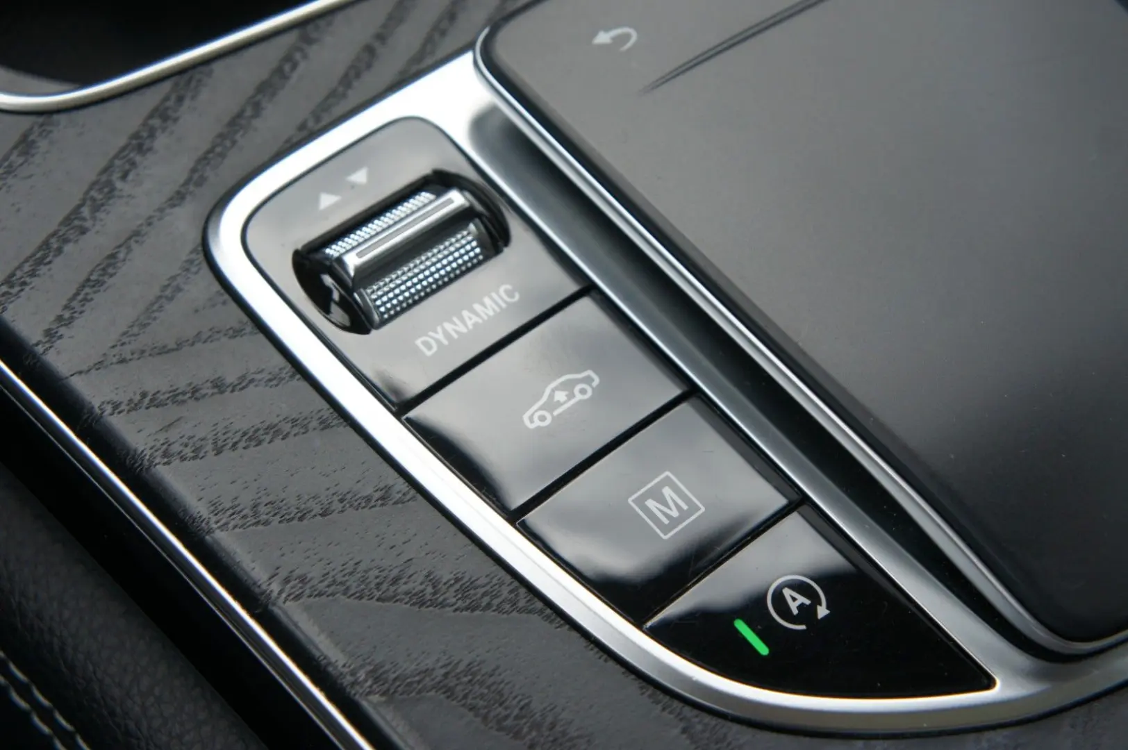 MERCEDES BENZ GLC 300d 4M Exclusive*ACC*AIR*PANO*BUR