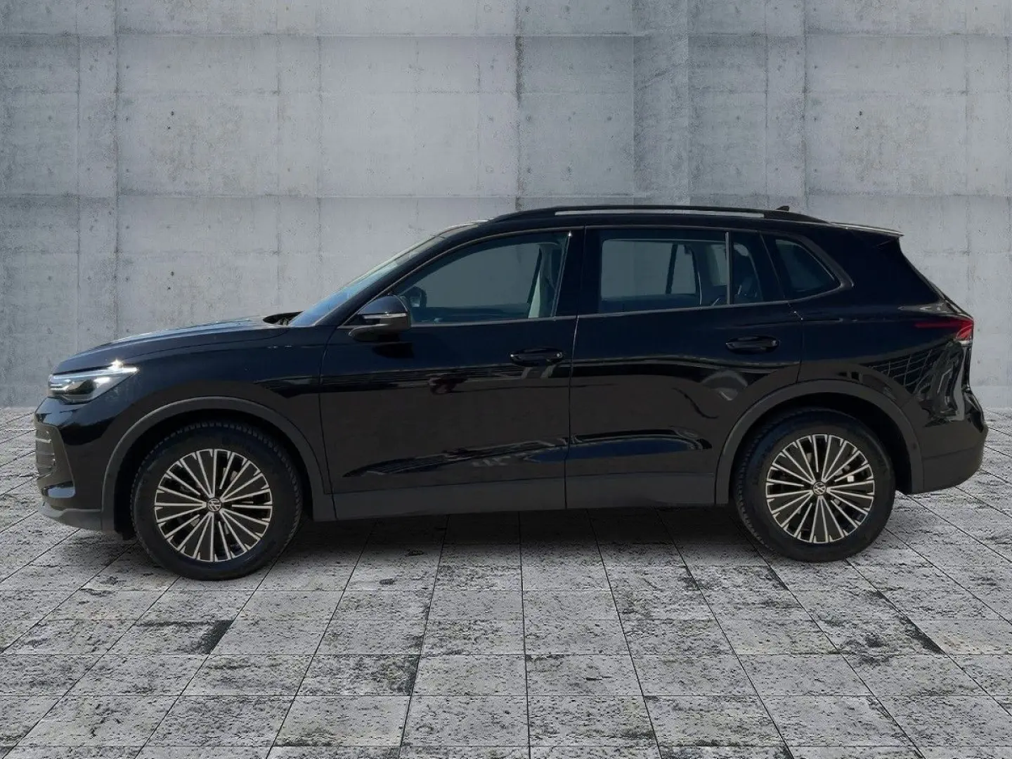 VOLKSWAGEN Tiguan 1.5 eTSI DSG LIFE ACC+LEASING