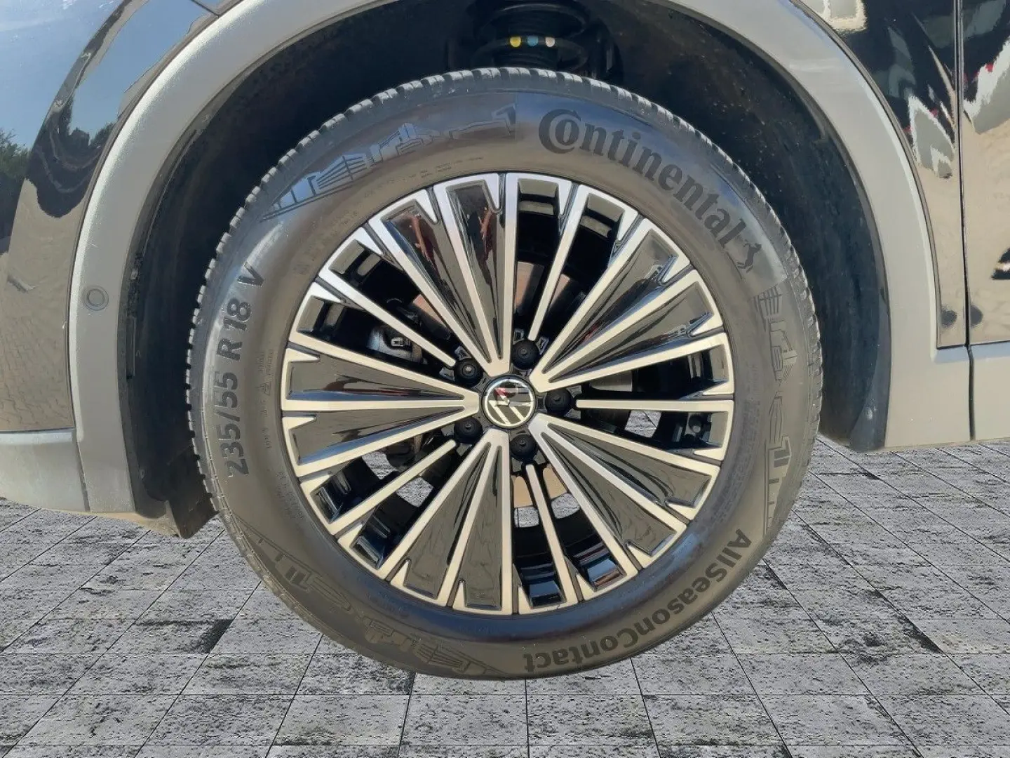 VOLKSWAGEN Tiguan 1.5 eTSI DSG LIFE ACC+LEASING