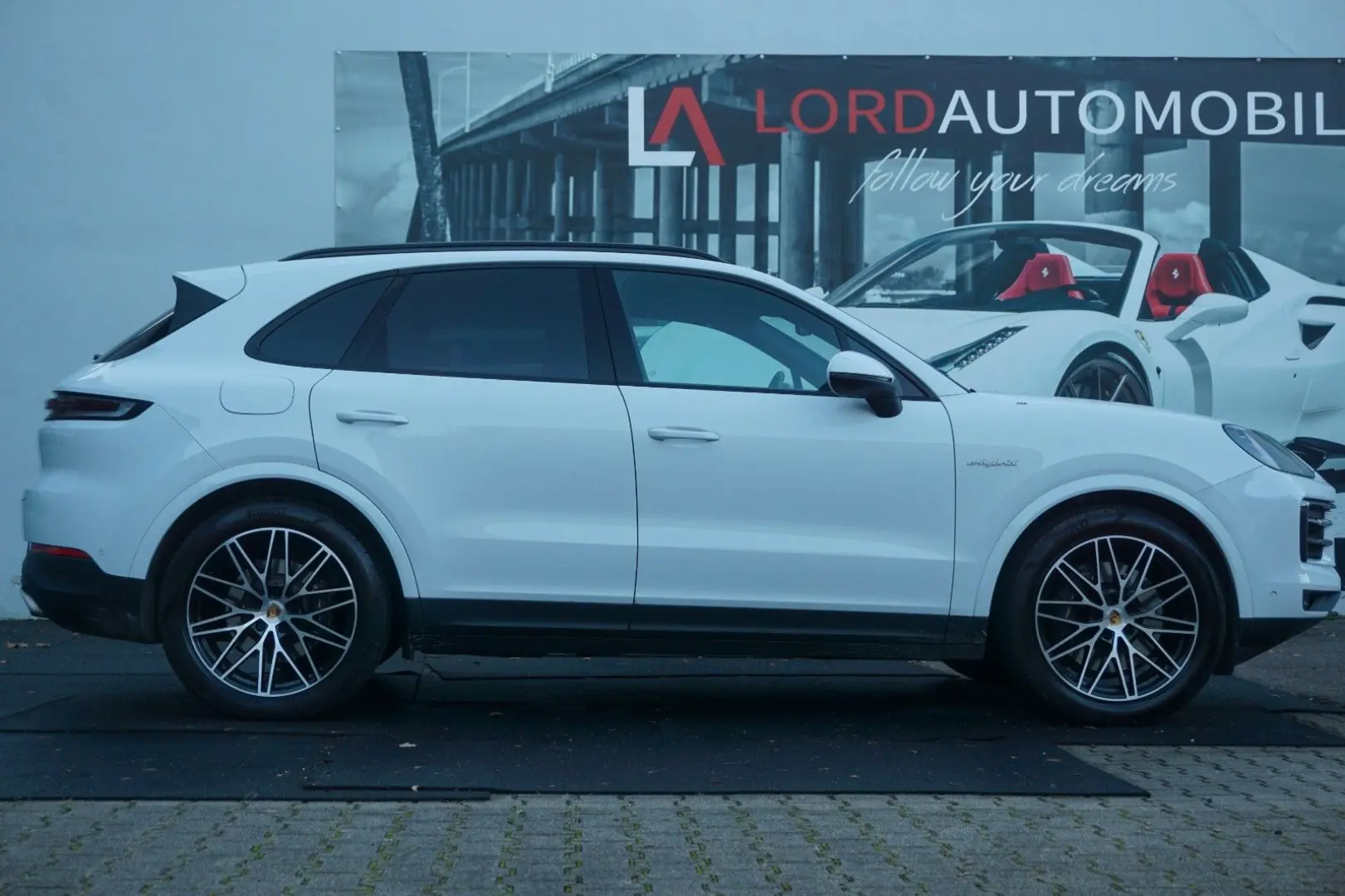 Cayenne E-Hybrid*Luft*Pano*AHK*BOSE*HeadUp*Soft
