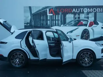 Cayenne E-Hybrid*Luft*Pano*AHK*BOSE*HeadUp*Soft