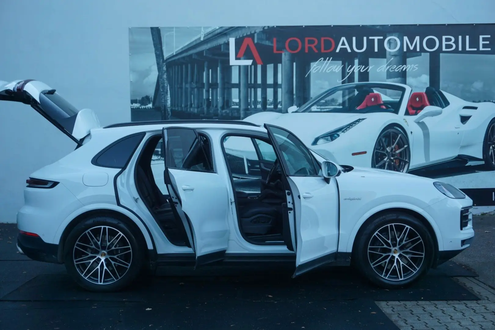 Cayenne E-Hybrid*Luft*Pano*AHK*BOSE*HeadUp*Soft
