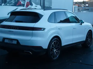 Cayenne E-Hybrid*Luft*Pano*AHK*BOSE*HeadUp*Soft