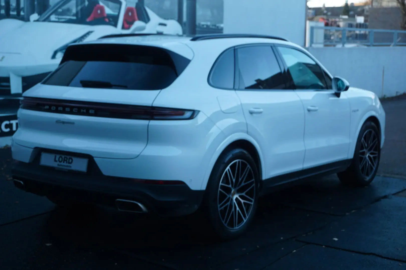 Cayenne E-Hybrid*Luft*Pano*AHK*BOSE*HeadUp*Soft