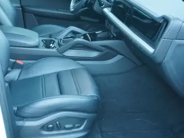 Cayenne E-Hybrid*Luft*Pano*AHK*BOSE*HeadUp*Soft
