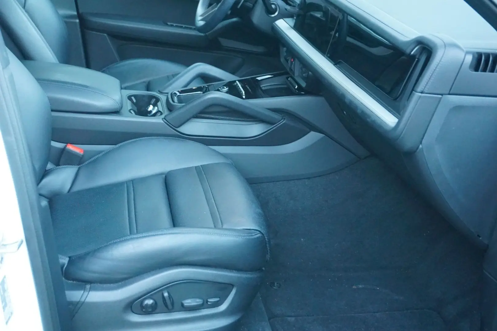 Cayenne E-Hybrid*Luft*Pano*AHK*BOSE*HeadUp*Soft