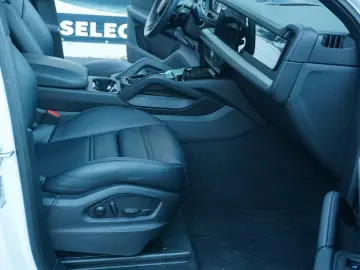 Cayenne E-Hybrid*Luft*Pano*AHK*BOSE*HeadUp*Soft