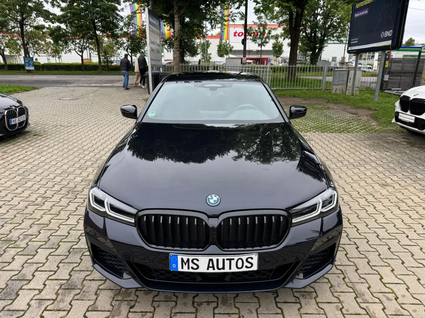 545 e xDrive MSportpak*Glass.Dach*