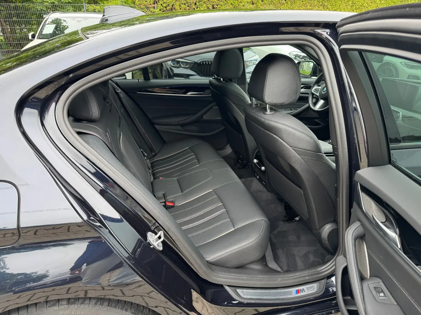 545 e xDrive MSportpak*Glass.Dach*