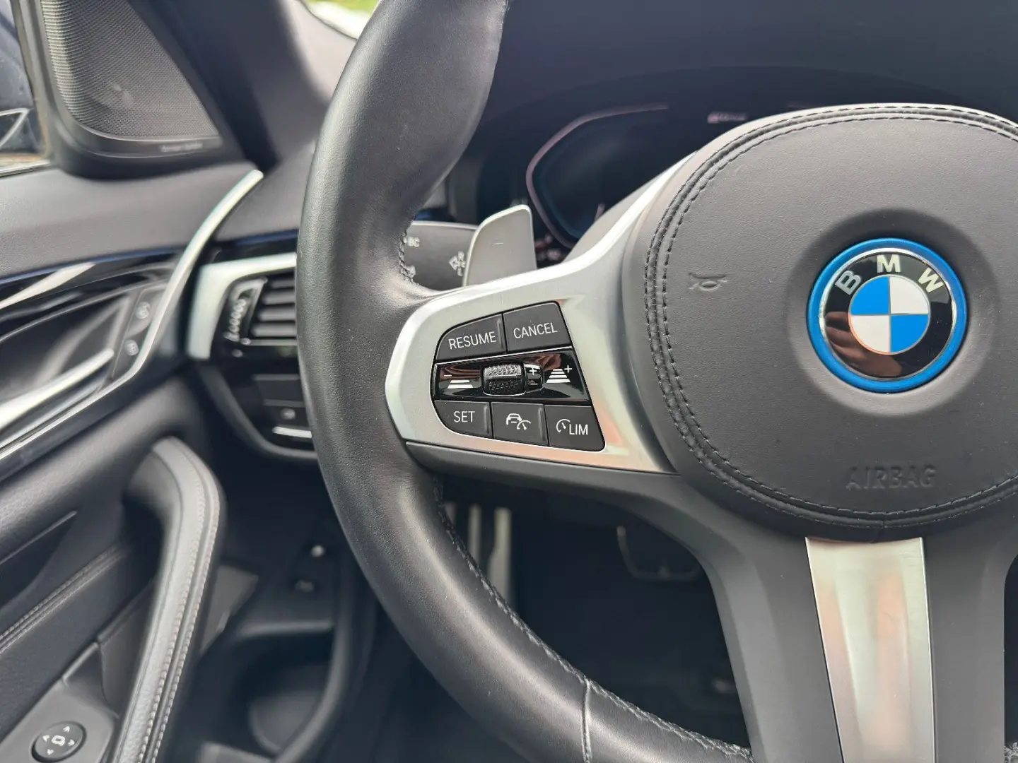545 e xDrive MSportpak*Glass.Dach*