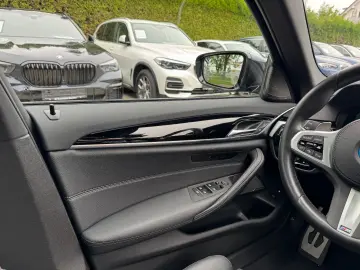 545 e xDrive MSportpak*Glass.Dach*