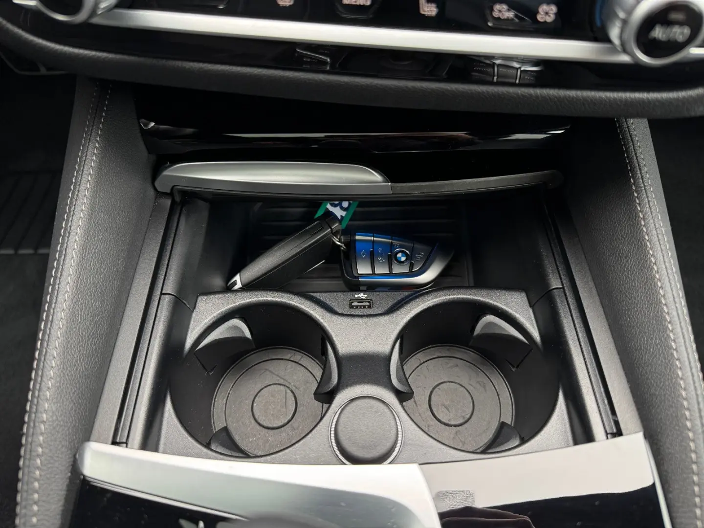 545 e xDrive MSportpak*Glass.Dach*