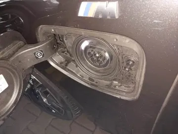 550e xDrive M SPORT+AHK+GLOW+B&W+PANO+KAMERA