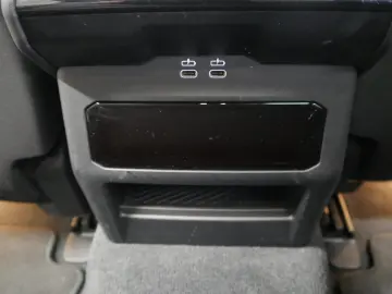 550e xDrive M SPORT+AHK+GLOW+B&W+PANO+KAMERA