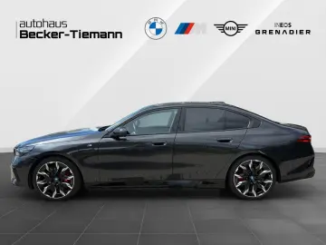 550e xDrive Limousine 19