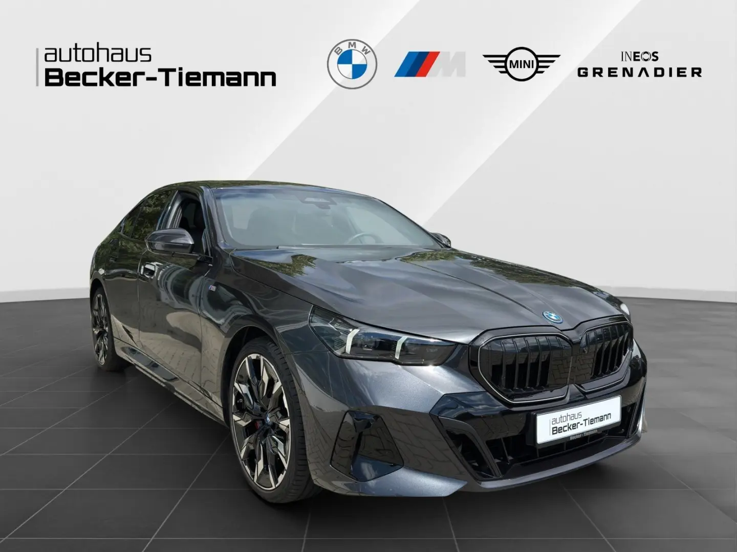 550e xDrive Limousine 19