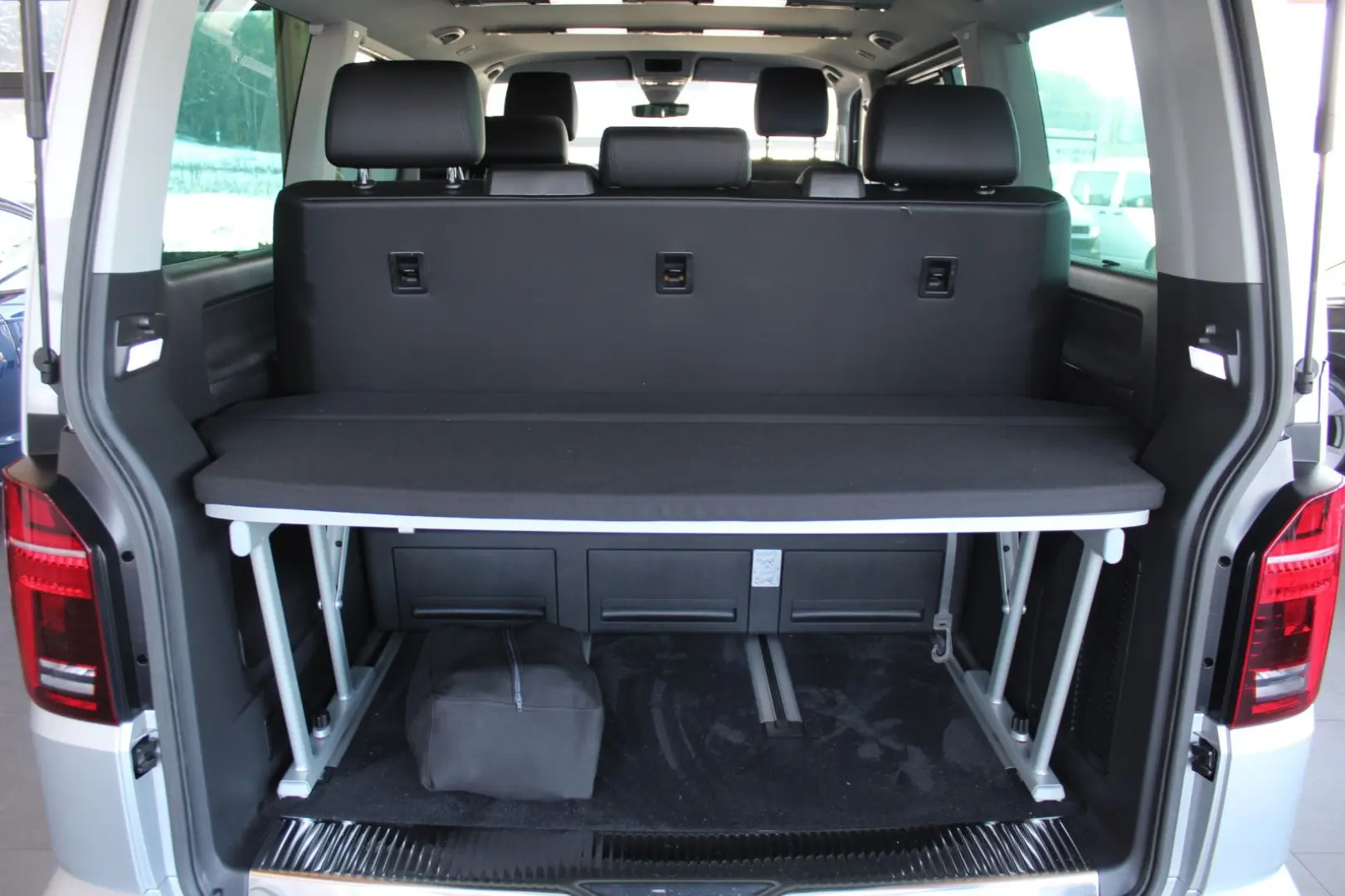 T6.1 Multivan 2.0 TDI DSG Generation Six 4Mo