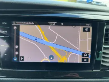 T6.1 Multivan 2.0 TDI 4M GENERATION SIX LED+NAVI
