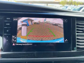 T6.1 Multivan 2.0 TDI 4M GENERATION SIX LED+NAVI