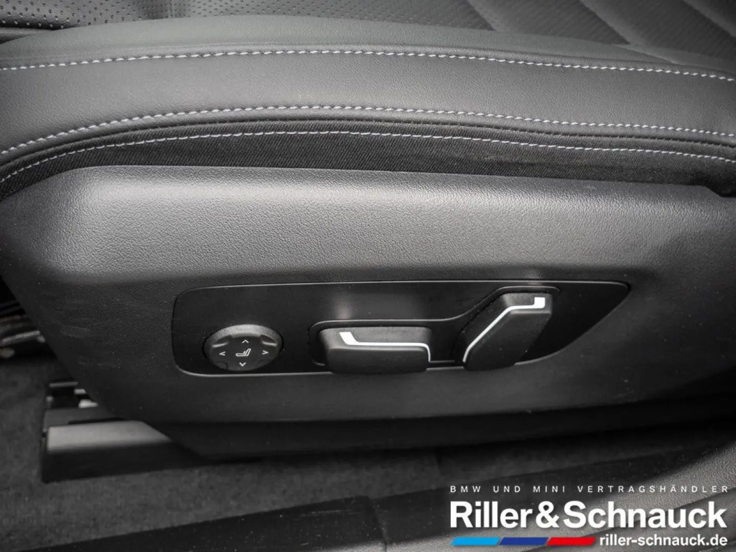 550e xDrive M-Sport PANO+B&W+360+KAM+HUD+ACC