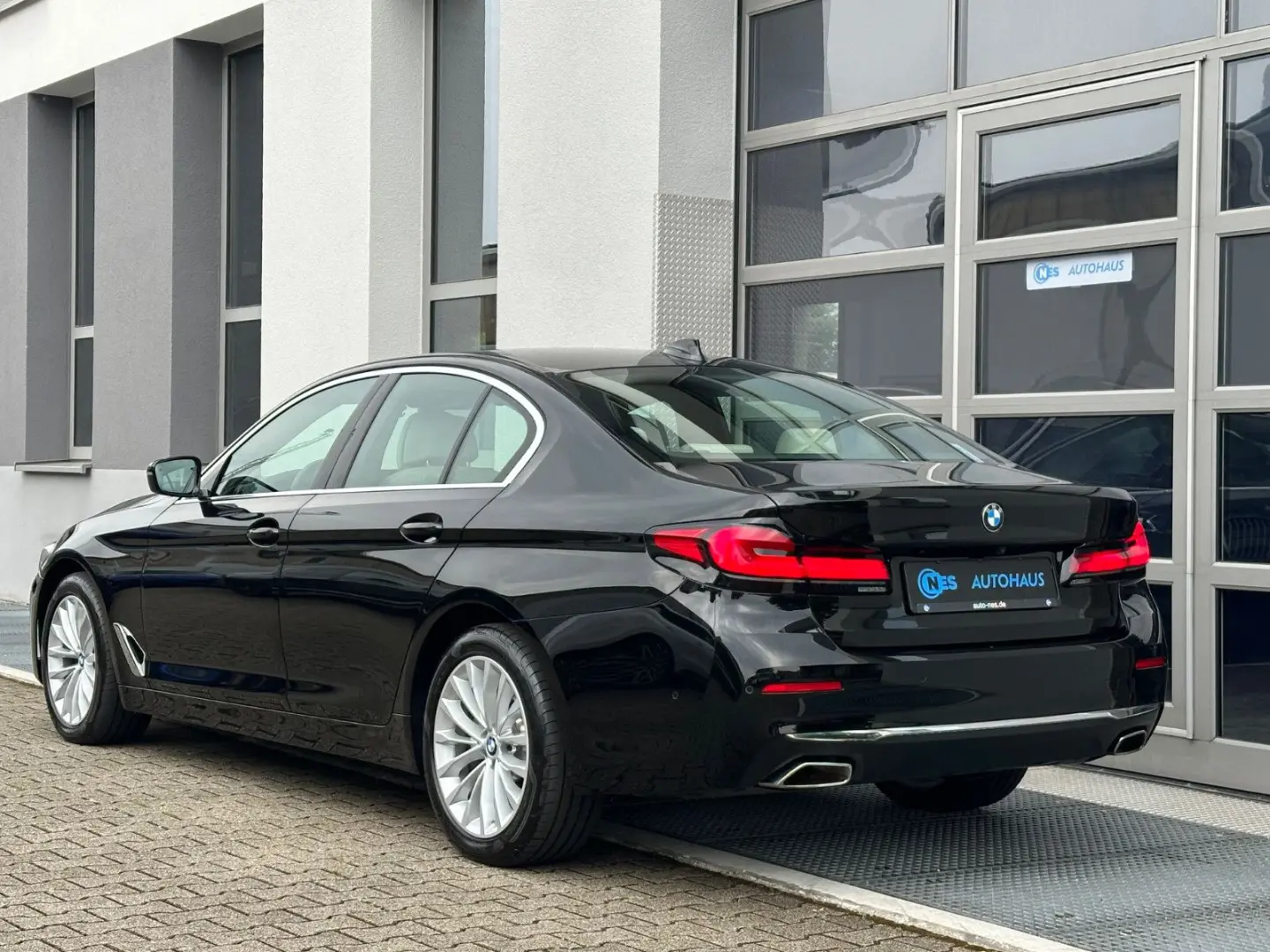 520d xDr LUXURY LINE*KAM*STANDHZ*HUD*KEY*HiFi*