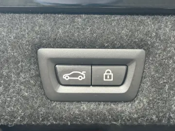 520d xDr LUXURY LINE*KAM*STANDHZ*HUD*KEY*HiFi*