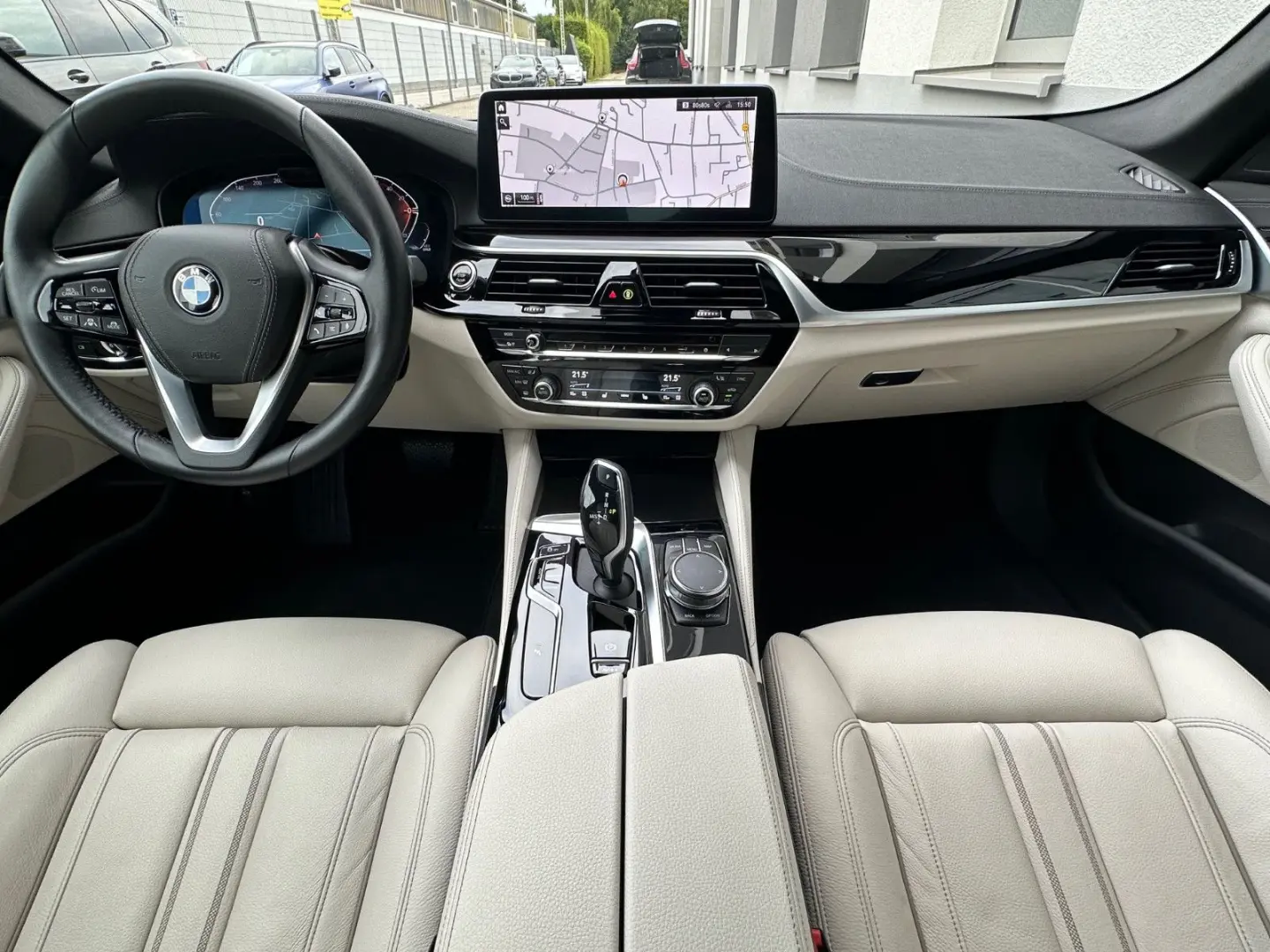 520d xDr LUXURY LINE*KAM*STANDHZ*HUD*KEY*HiFi*