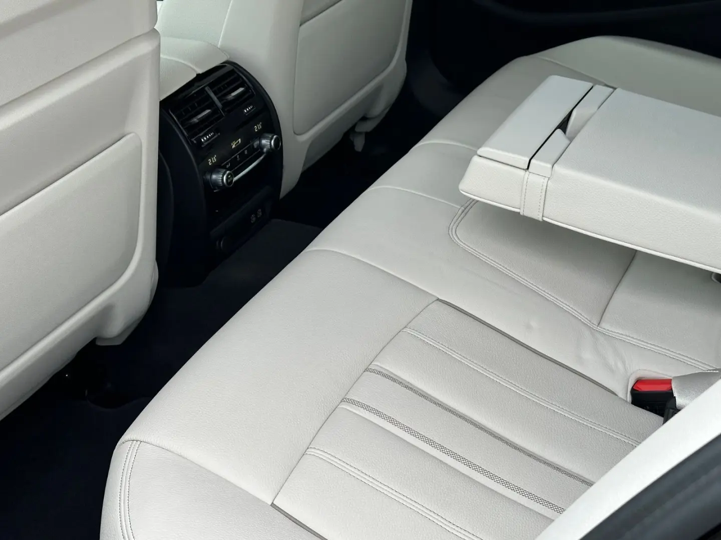 520d xDr LUXURY LINE*KAM*STANDHZ*HUD*KEY*HiFi*