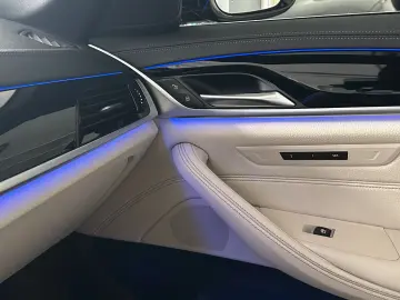 520d xDr LUXURY LINE*KAM*STANDHZ*HUD*KEY*HiFi*