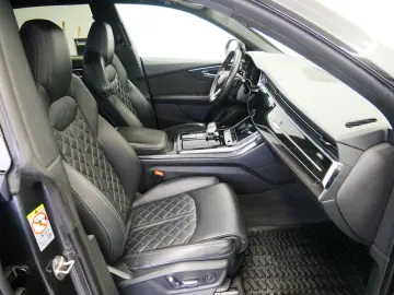 Q8 45 TDI qu. S line comp.+ MATRIX AHK PANO