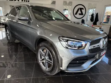 GLC 300 e 4M AMG Line Pano Distr Pro Mem Led Ahk