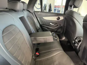 GLC 300 e 4M AMG Line Pano Distr Pro Mem Led Ahk