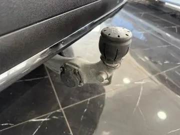 GLC 300 e 4M AMG Line Pano Distr Pro Mem Led Ahk