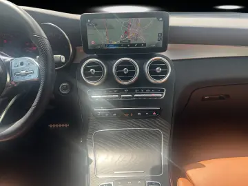 GLC 300 de 4M AMG Distro KeyGO Sound LED 360°