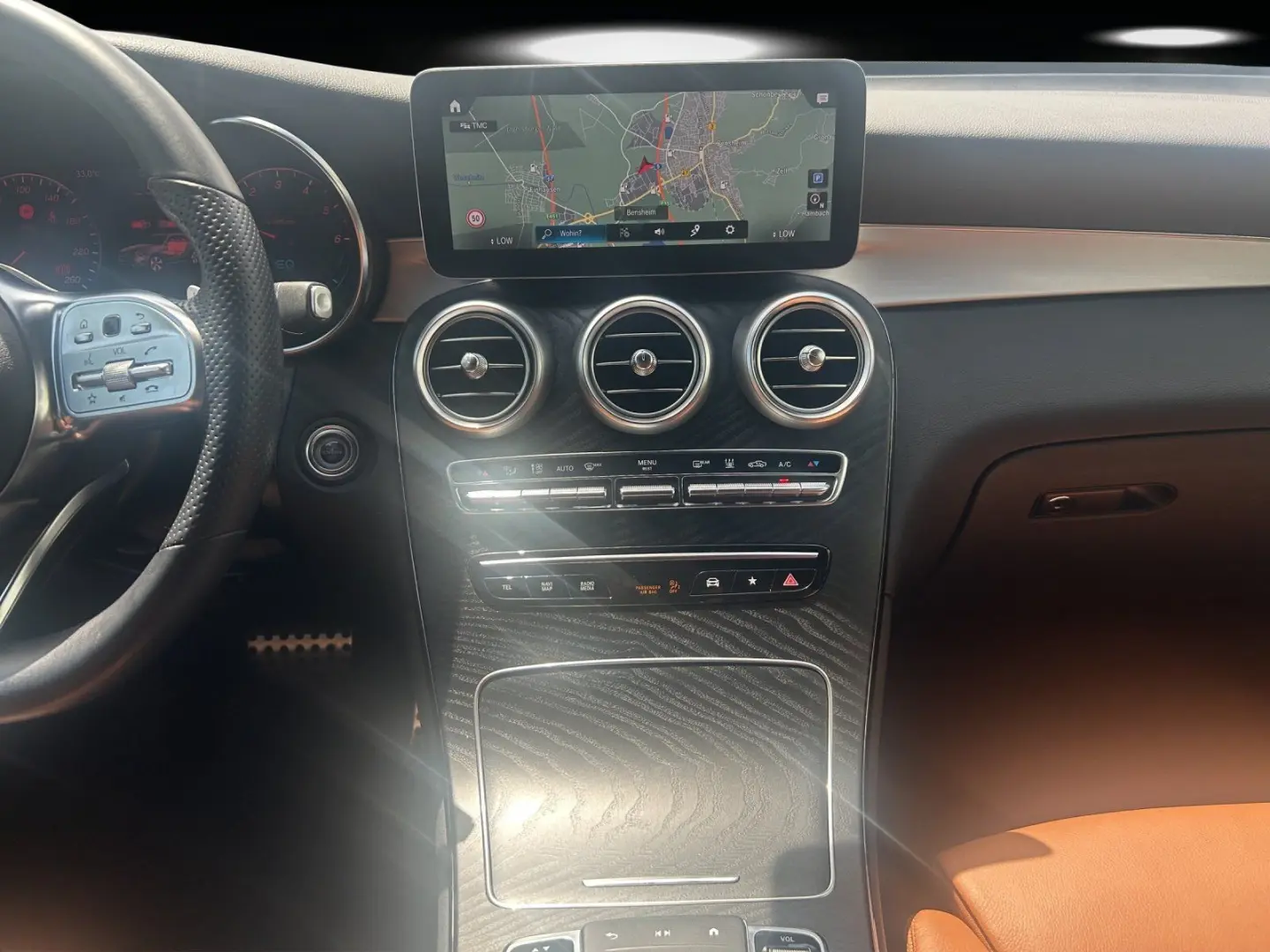 GLC 300 de 4M AMG Distro KeyGO Sound LED 360°
