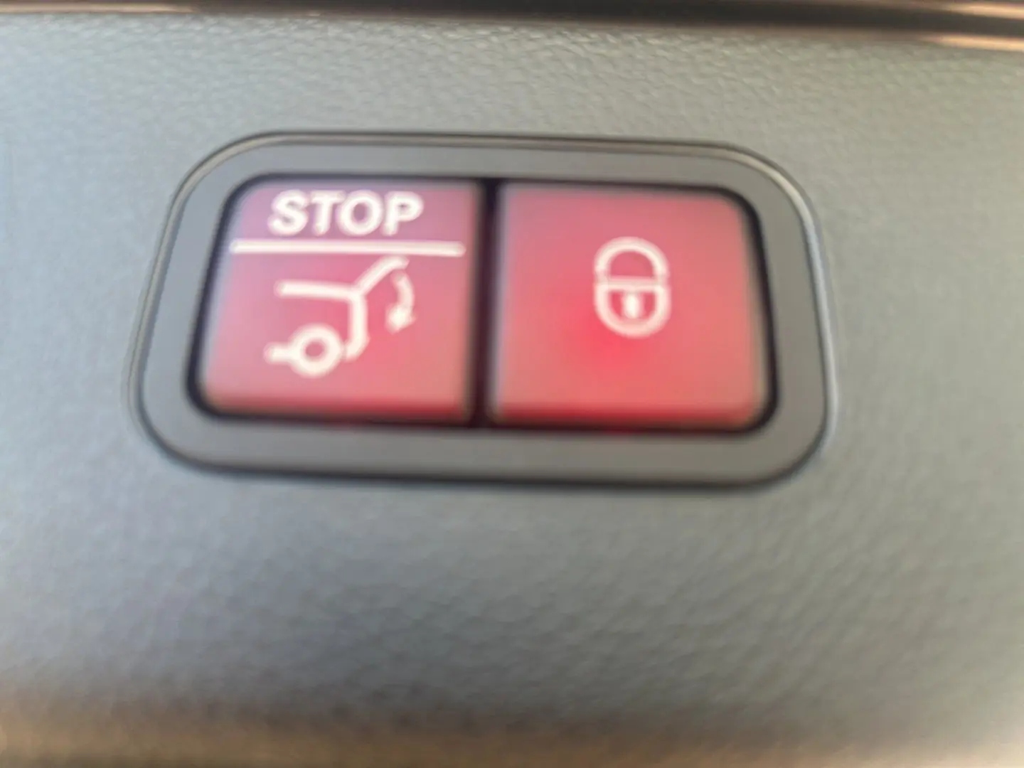 GLC 300 de 4M AMG Distro KeyGO Sound LED 360°