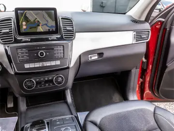 MERCEDES GLE 250D // 4MATIC // // 204 cp // 2.2 DIESEL