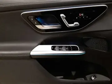 GLC 220d-AMG Advanced AssiPL AHK PANO