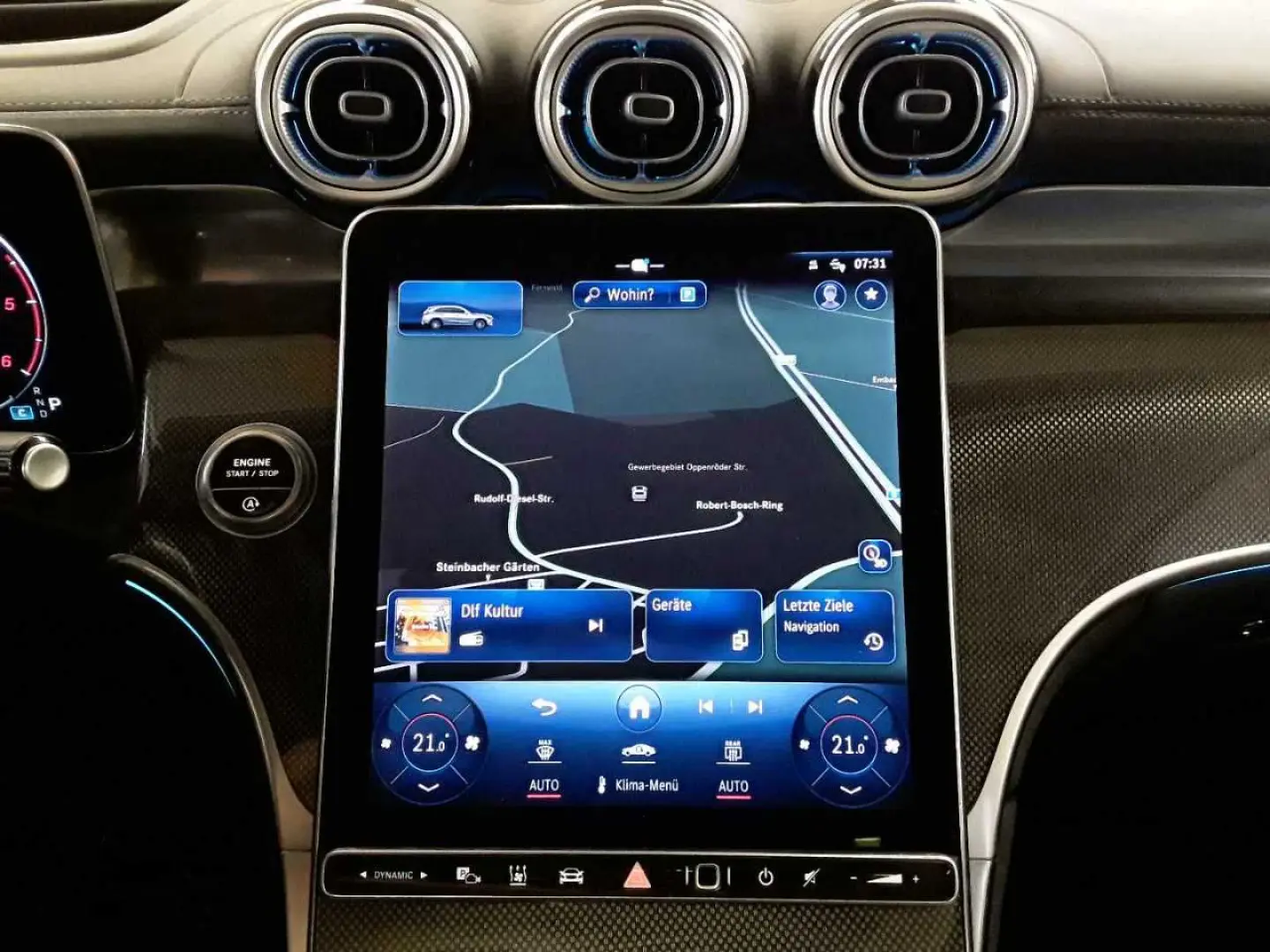 GLC 220d-AMG Advanced AssiPL AHK PANO