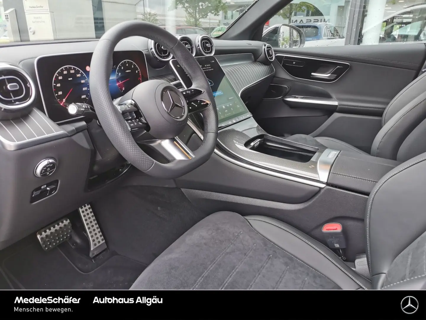GLC 200 4MATIC AMG Night AHK LED Kam Ambie Dist