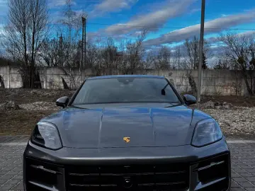 Porsche Cayenne Coupe Hybrid*SportDesign*