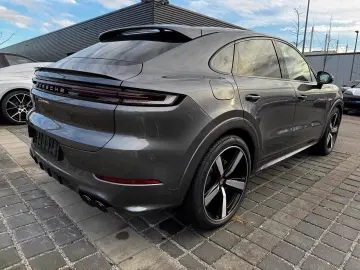 Porsche Cayenne Coupe Hybrid*SportDesign*