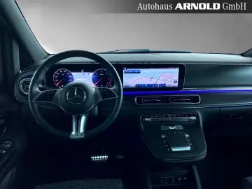 V 300 d 4M Lang STYLE+ AMG L. AHK Pano Distr 7-S